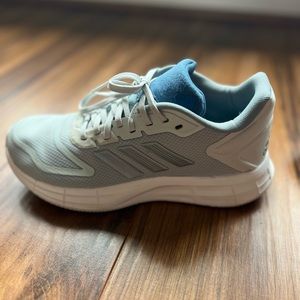 Women’s Adidas Light Motion Running Shoe. Size 7.